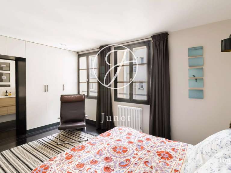 Appartement Paris 9e - 3 chambres - 131m²