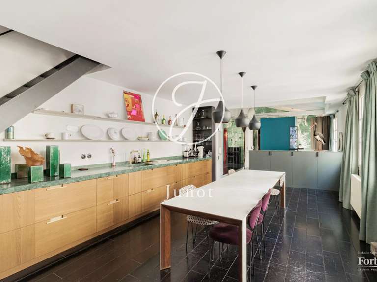 Appartement Paris 9e - 3 chambres - 131m²