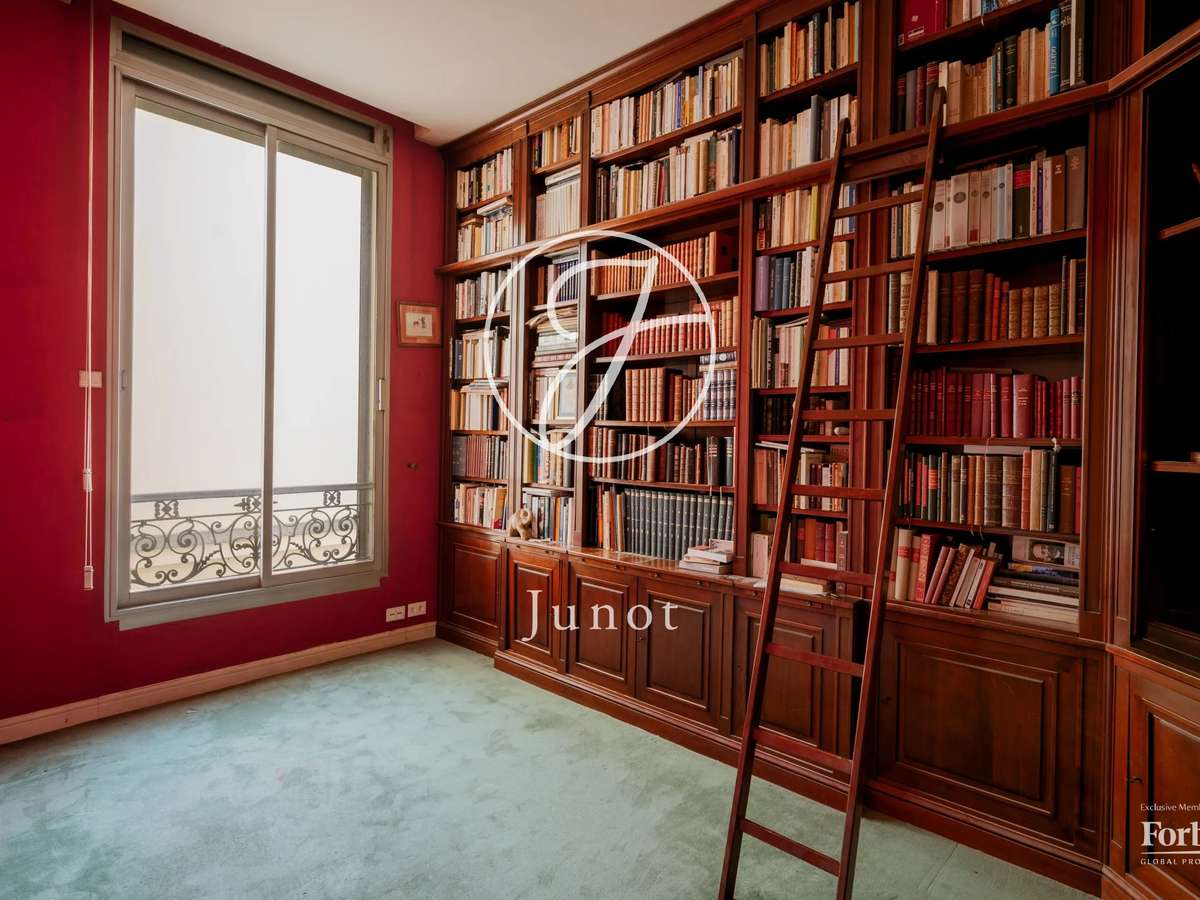 Apartment Paris 17e
