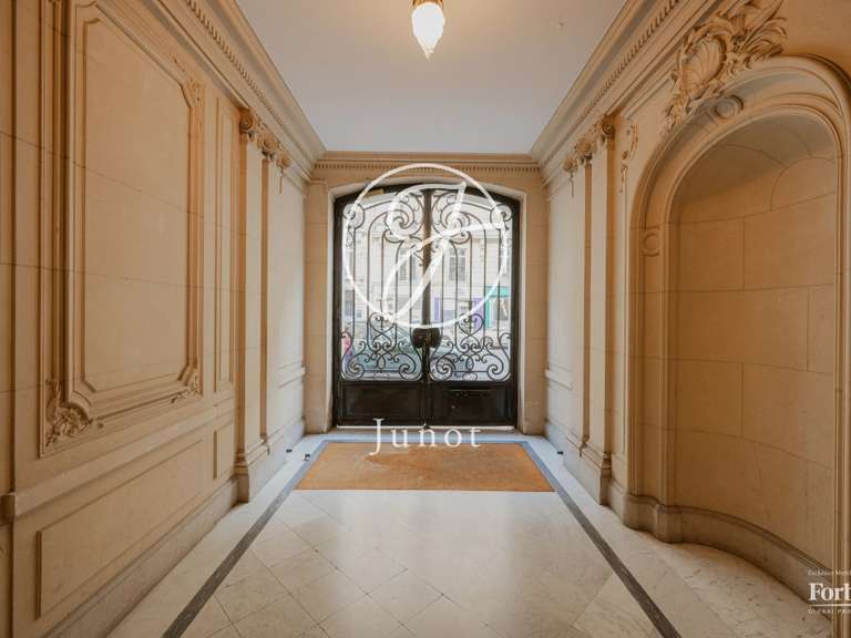 Apartment Paris 17e - 3 bedrooms - 166m²