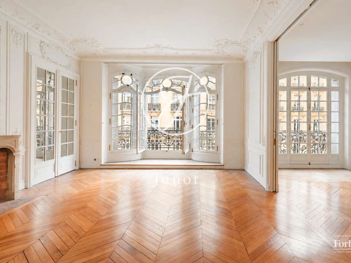 Apartment Paris 17e