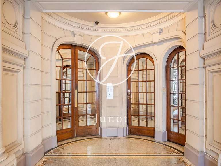 Apartment Paris 17e - 3 bedrooms - 185m²