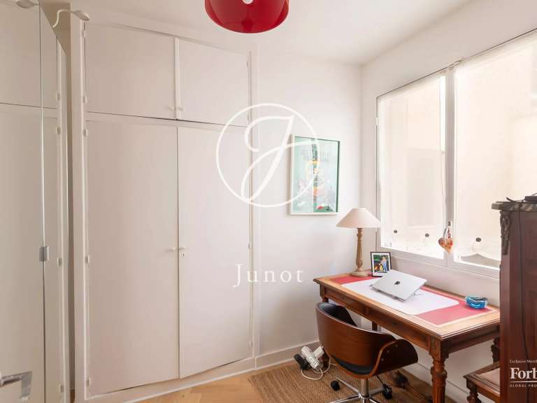 Appartement Paris 16e - 3 chambres - 118m²