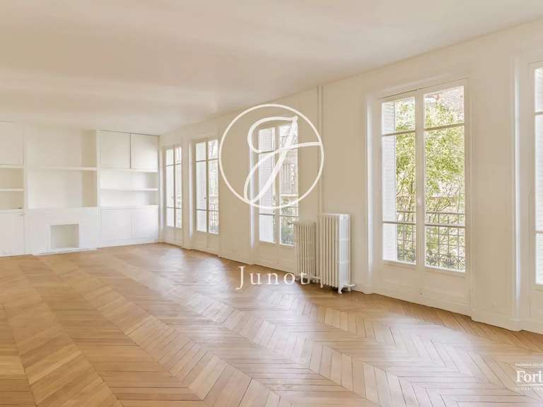 Appartement Paris 16e - 4 chambres - 170m²
