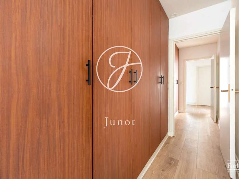 Appartement Neuilly-sur-Seine - 2 chambres - 89m²