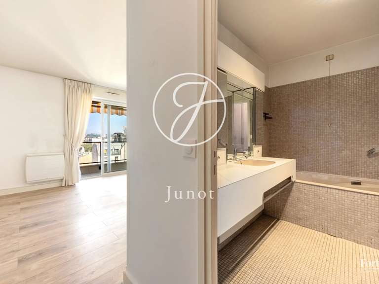 Appartement Neuilly-sur-Seine - 2 chambres - 89m²