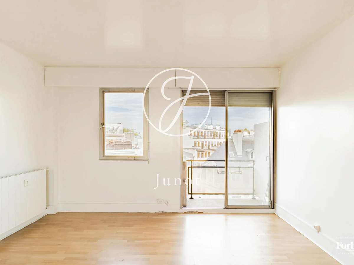 Apartment Paris 8e