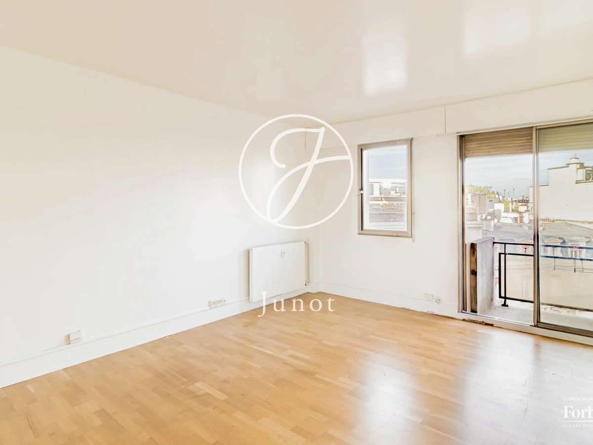 Apartment Paris 8e