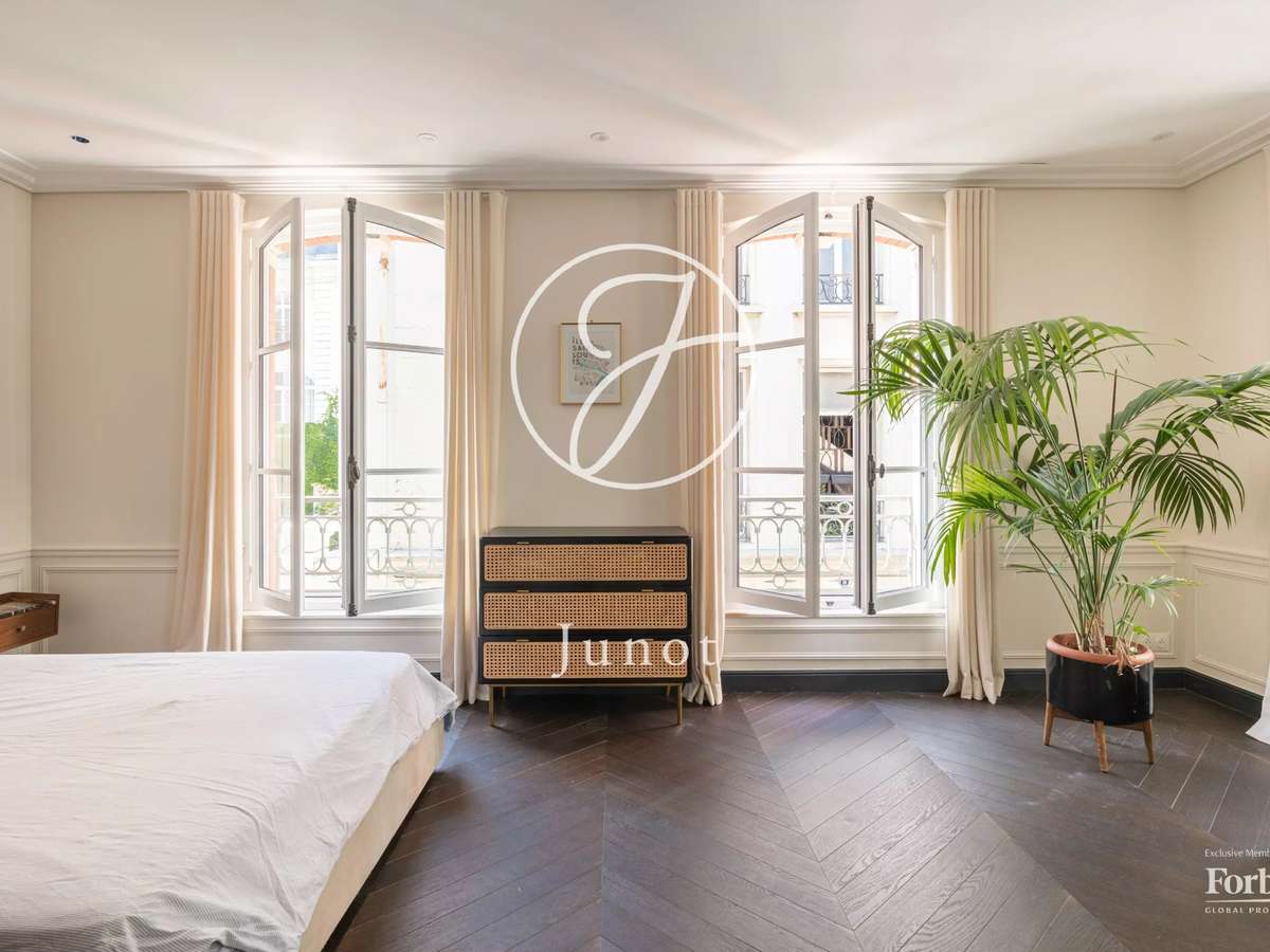 Apartment Paris 16e