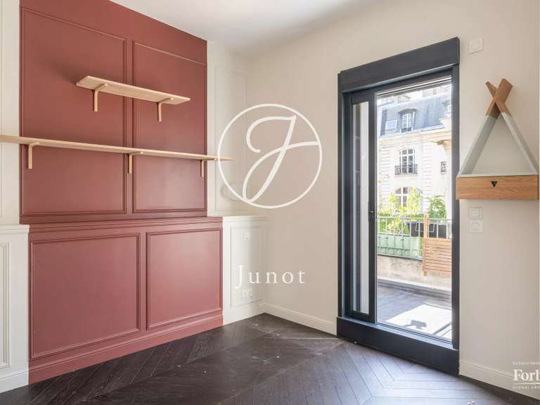 Appartement Paris 16e - 3 chambres - 130m²