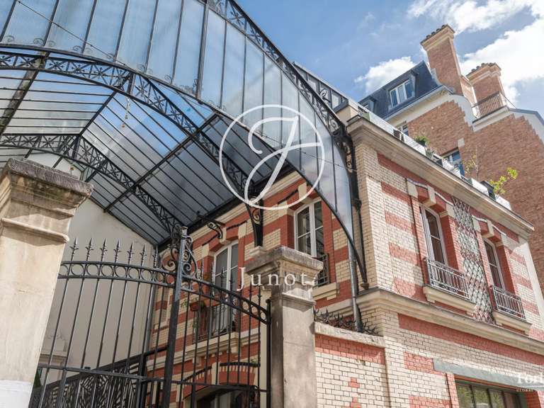 Appartement Paris 16e - 3 chambres - 130m²