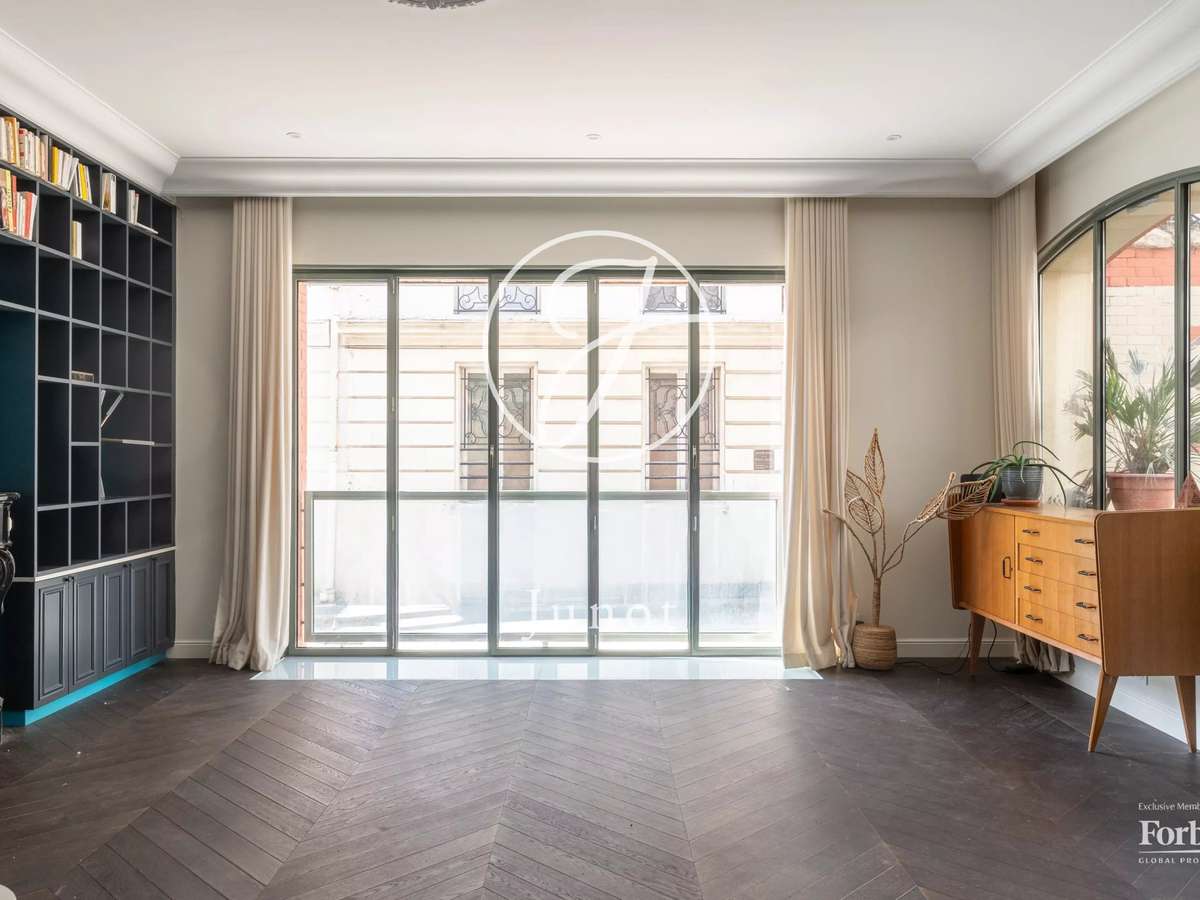 Apartment Paris 16e