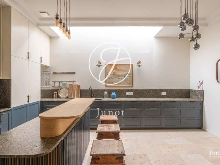 Appartement Paris 16e - 3 chambres - 130m²