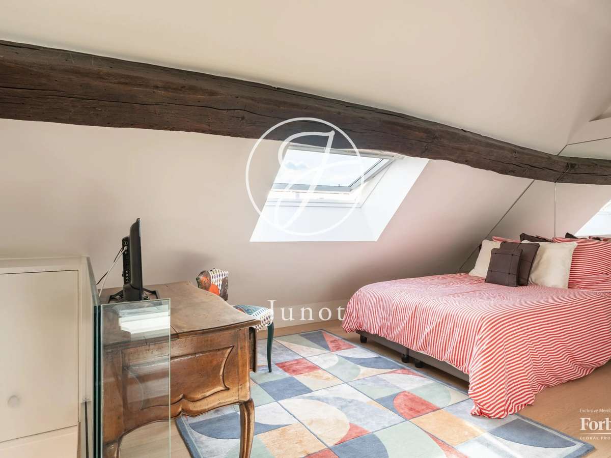 Apartment Paris 4e