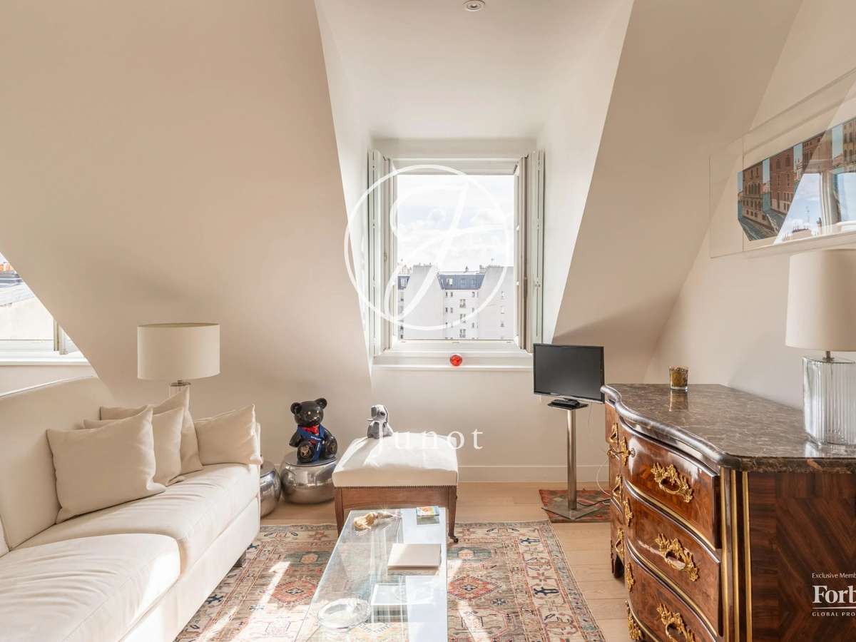 Apartment Paris 4e