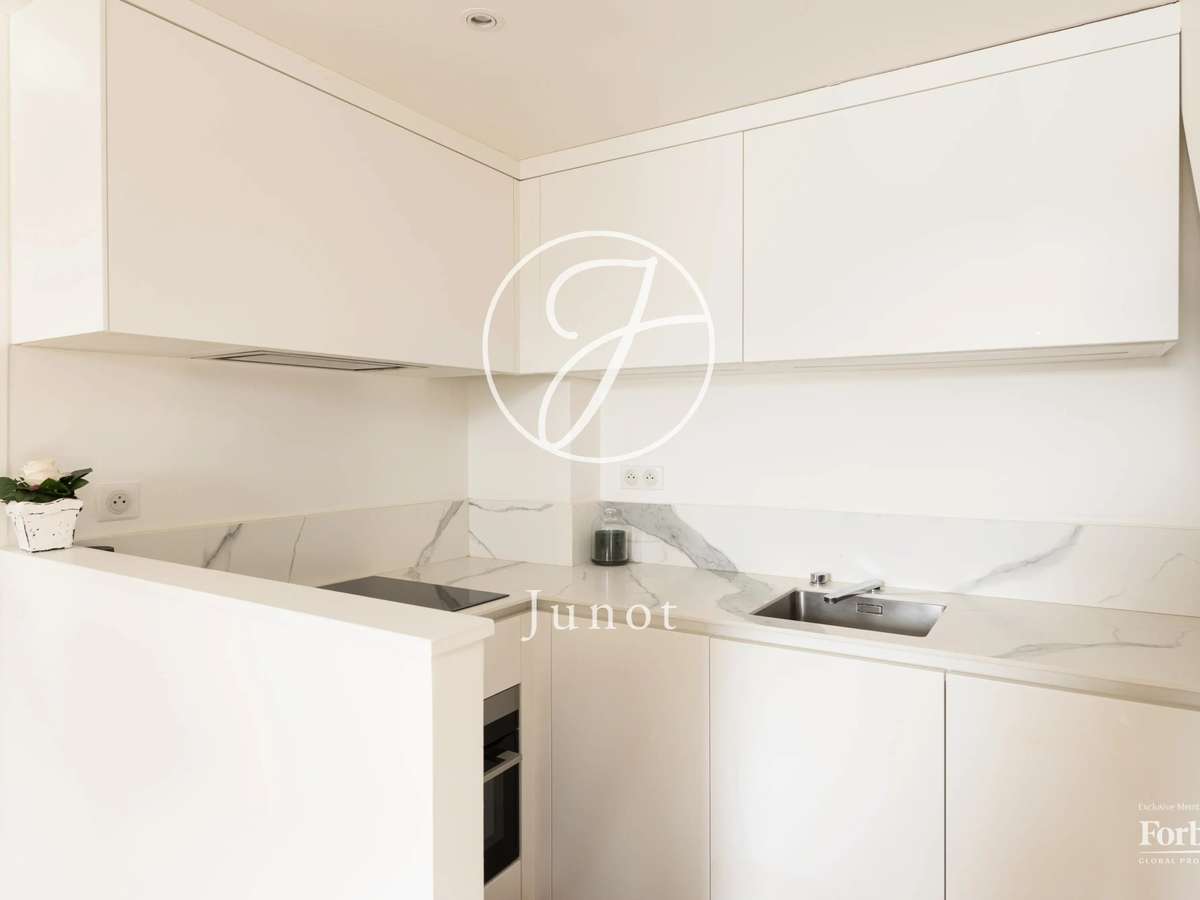 Apartment Paris 4e