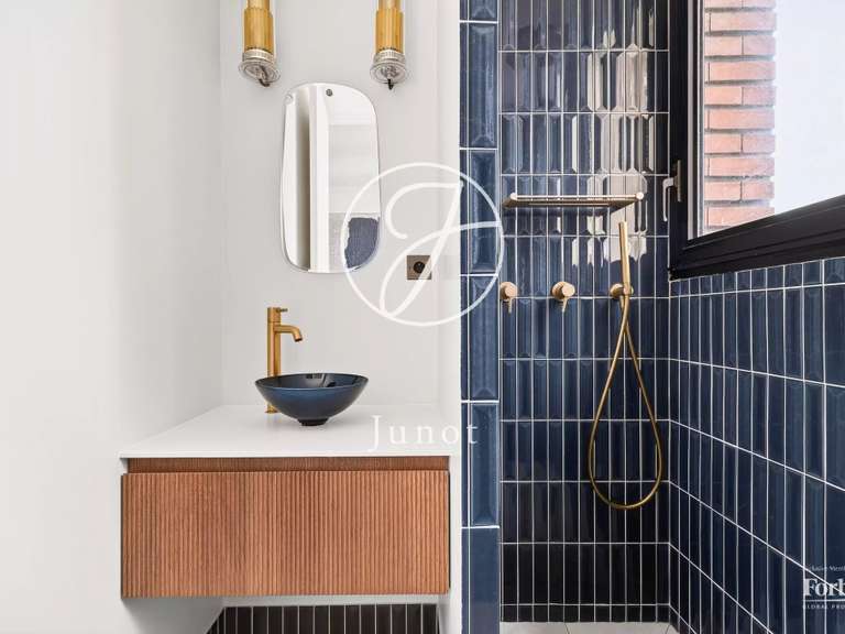 Appartement Paris 16e - 2 chambres - 80m²