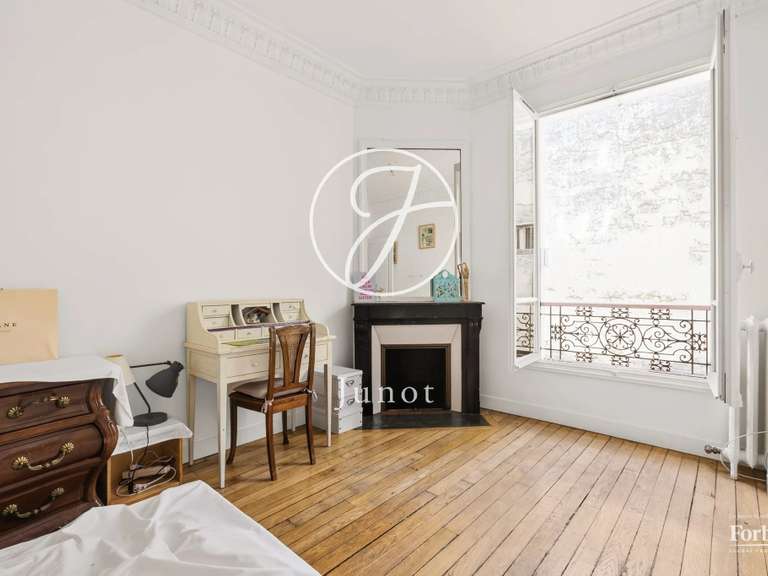 Appartement Paris 16e - 4 chambres - 174m²