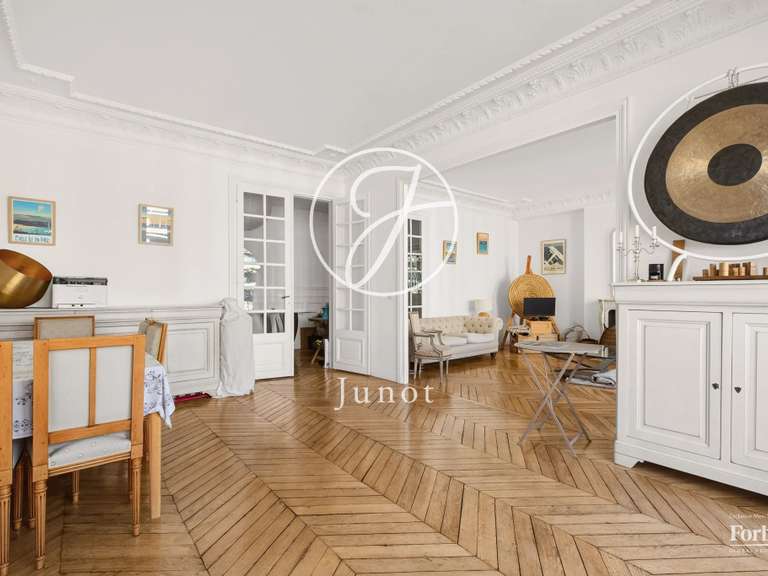Appartement Paris 16e - 4 chambres - 174m²