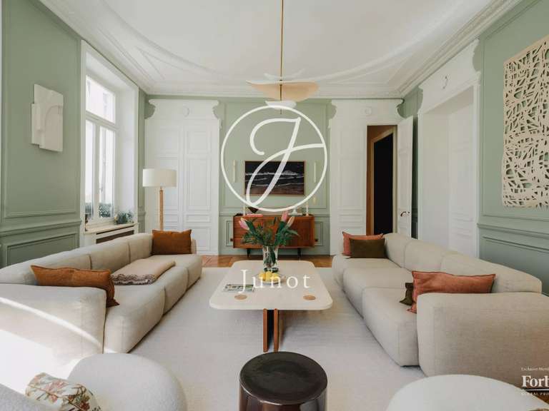 Appartement Paris 10e - 3 chambres - 163m²