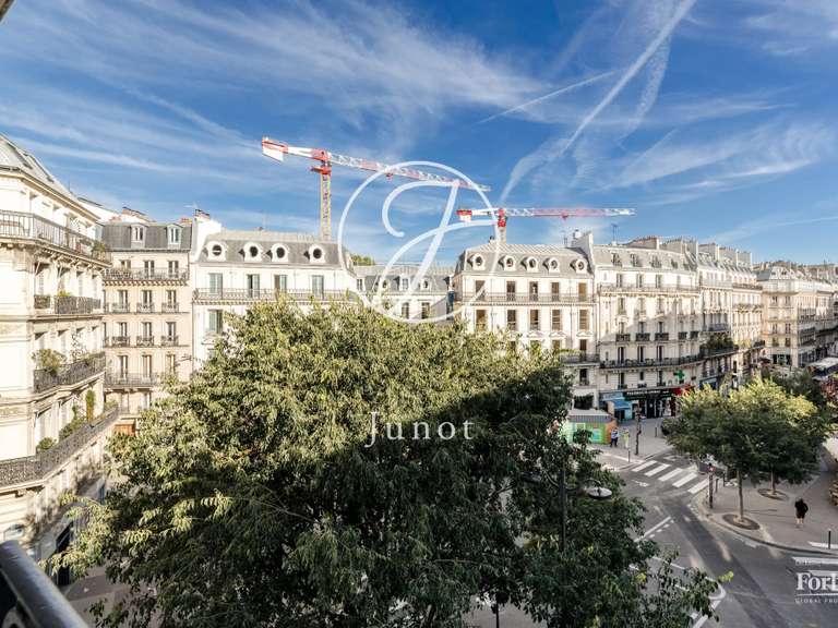 Appartement Paris 9e - 3 chambres - 104m²