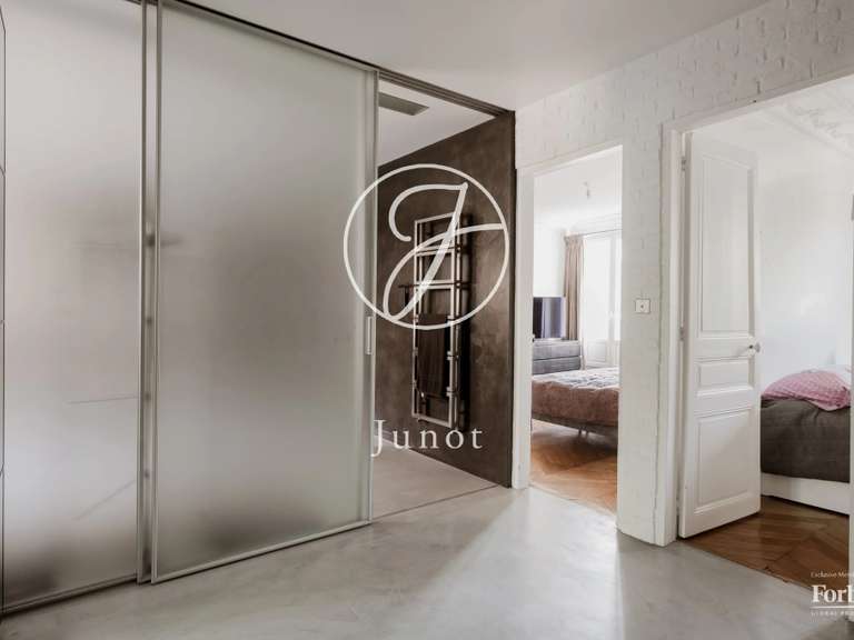 Appartement Paris 19e - 3 chambres - 133m²