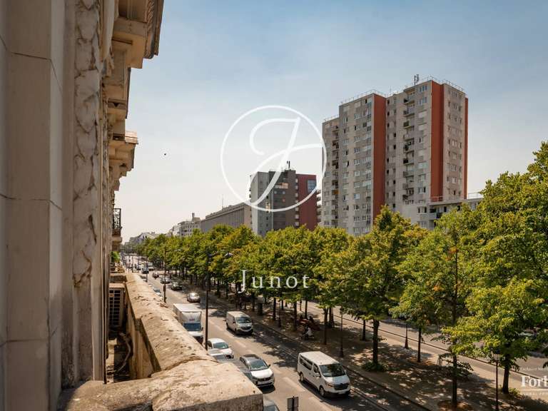Appartement Paris 19e - 3 chambres - 133m²