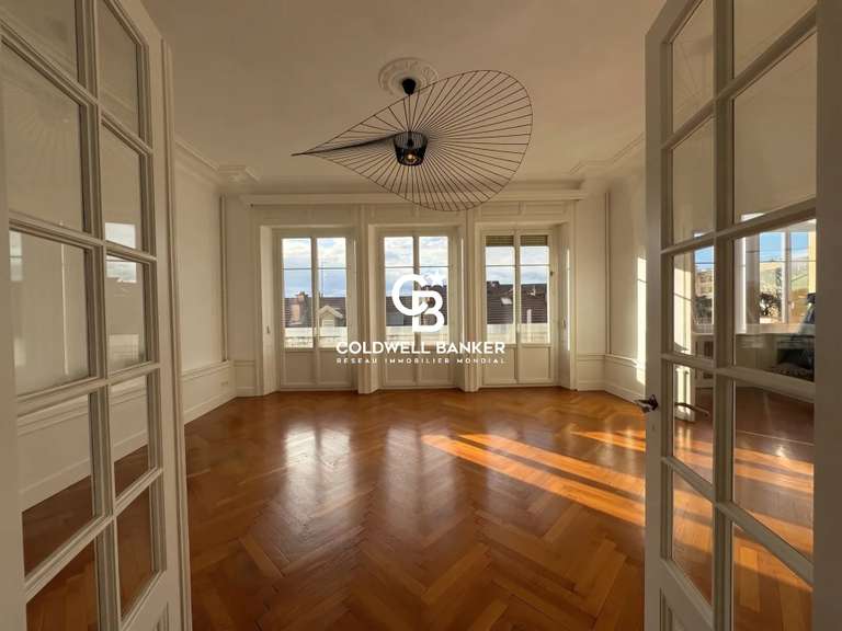 Appartement Annemasse - 3 chambres - 185m²