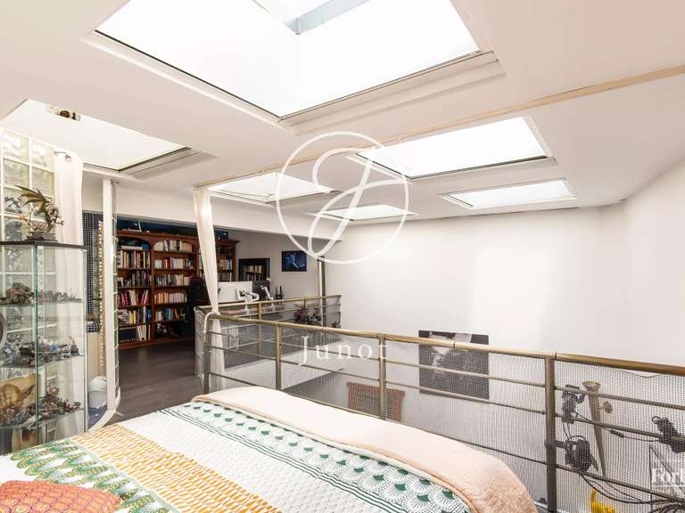 Apartment Paris 18e - 2 bedrooms - 137m²