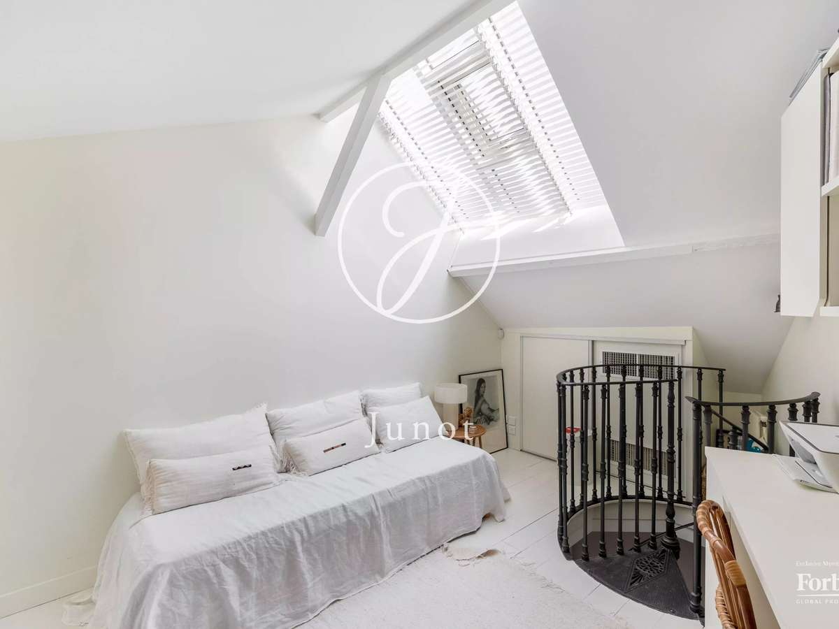 Apartment Paris 18e