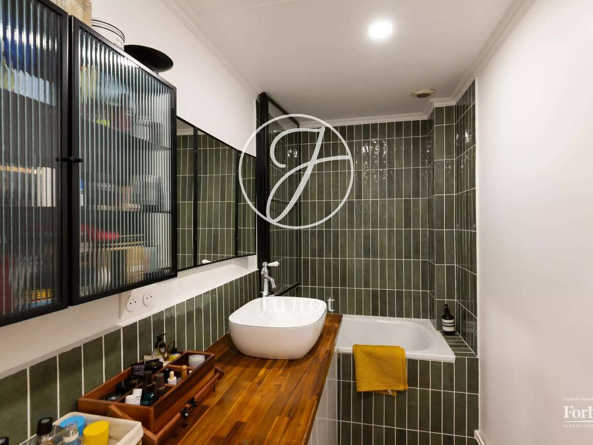 Apartment Paris 18e