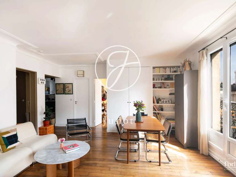 Apartment Paris 18e - 2 bedrooms - 61m²
