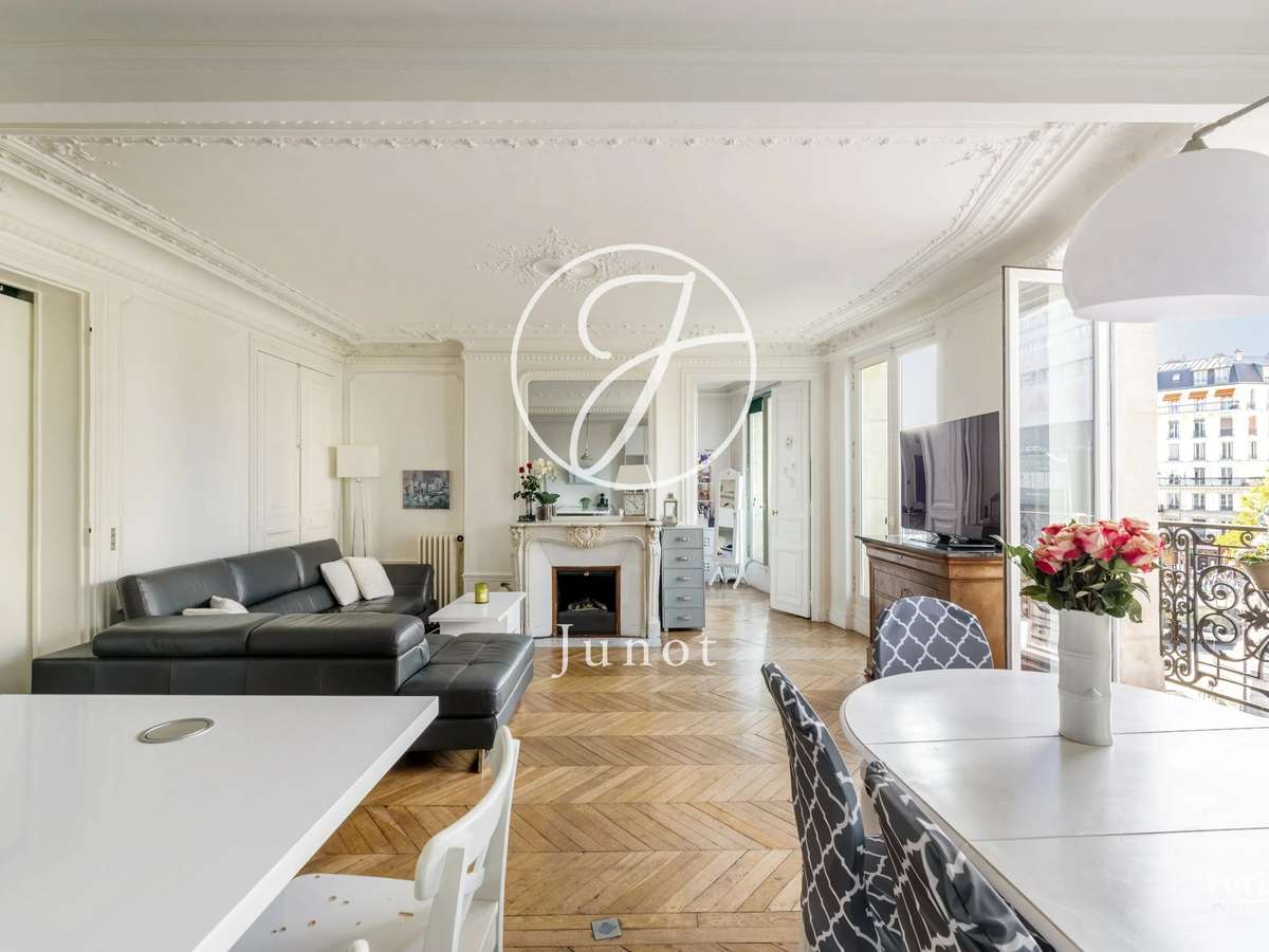 Apartment Paris 9e