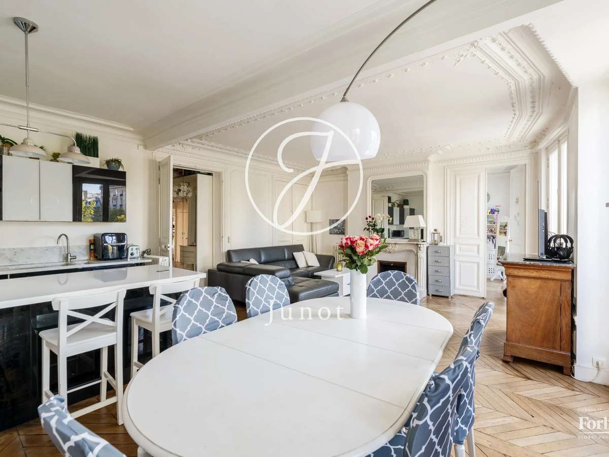 Apartment Paris 9e