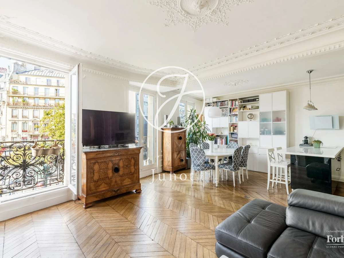 Apartment Paris 9e