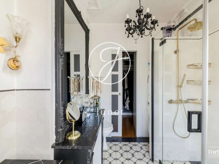 Apartment Paris 9e - 3 bedrooms - 105m²
