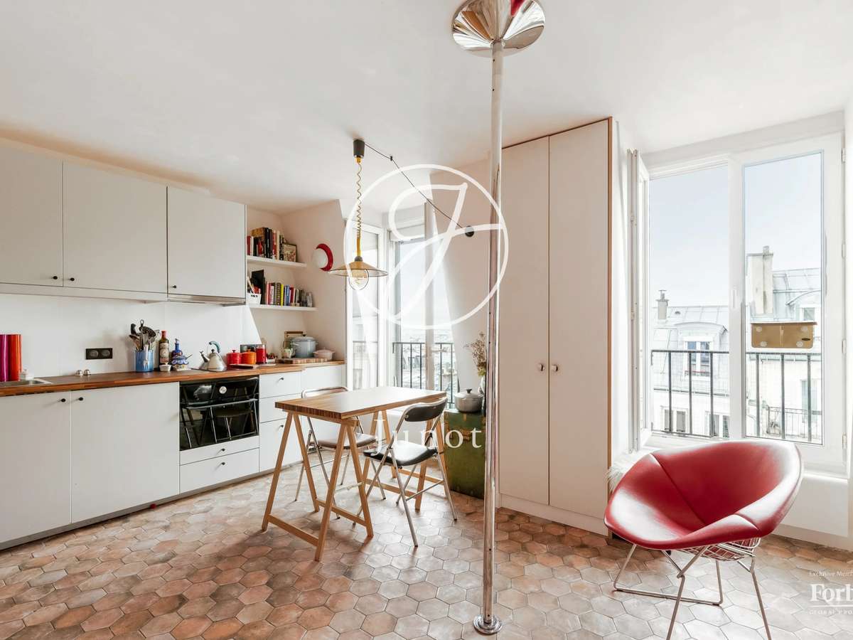 Apartment Paris 18e