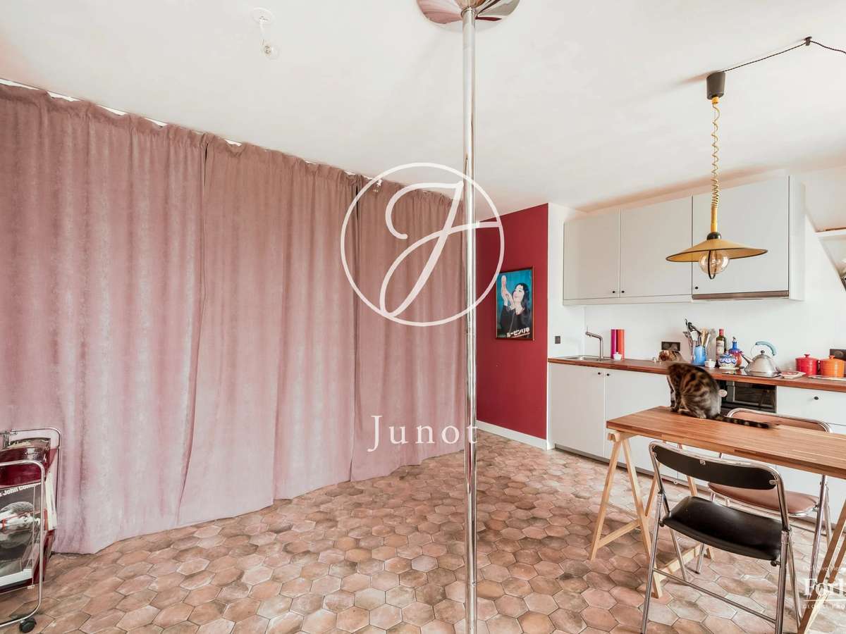 Apartment Paris 18e