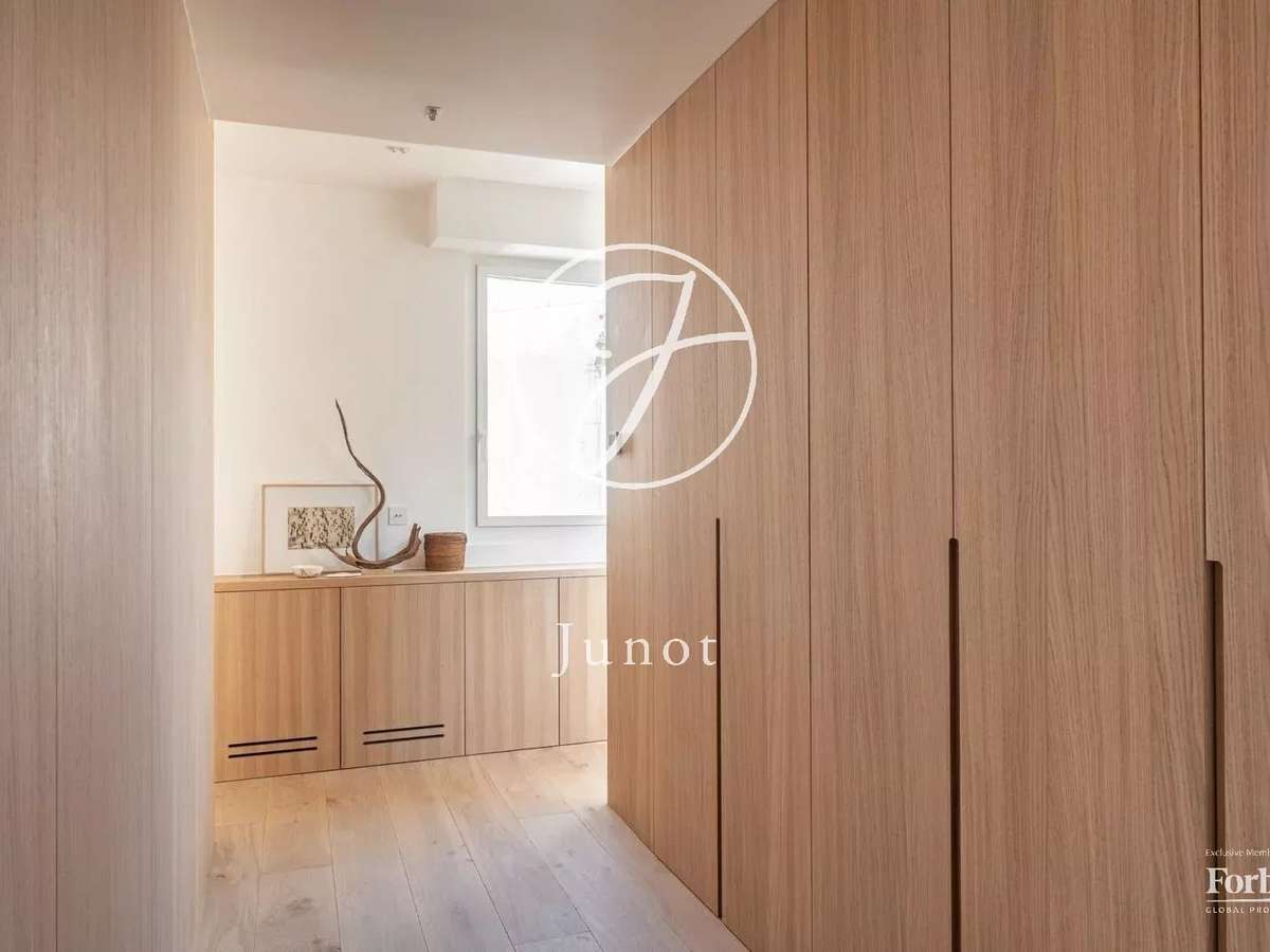 Apartment Paris 8e