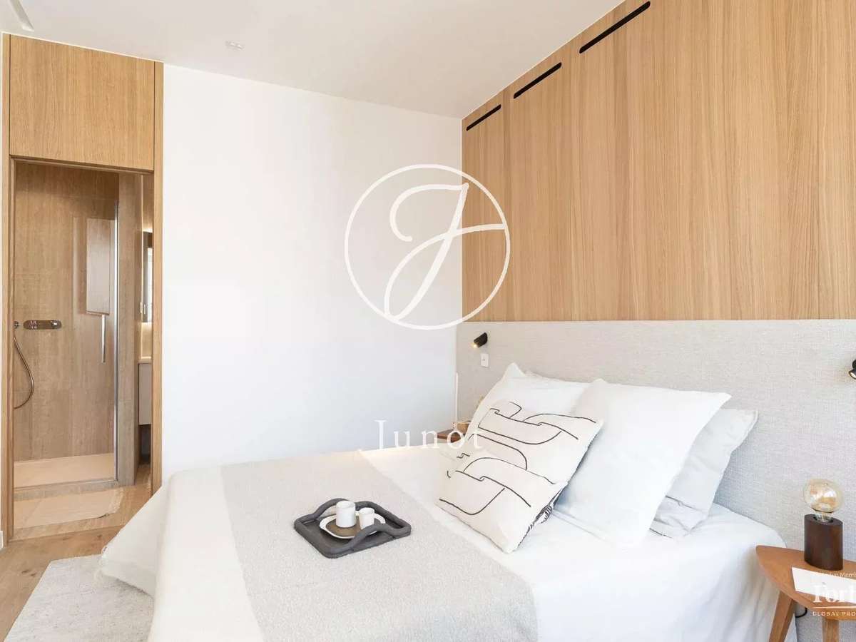 Apartment Paris 8e