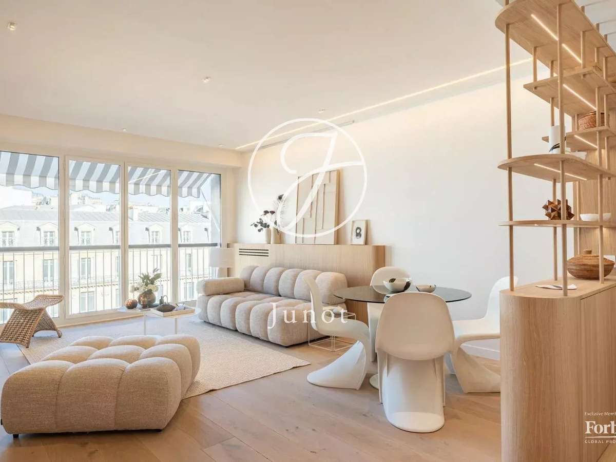 Apartment Paris 8e