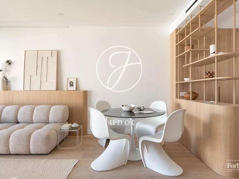 Apartment Paris 8e - 1 bedroom - 81m²