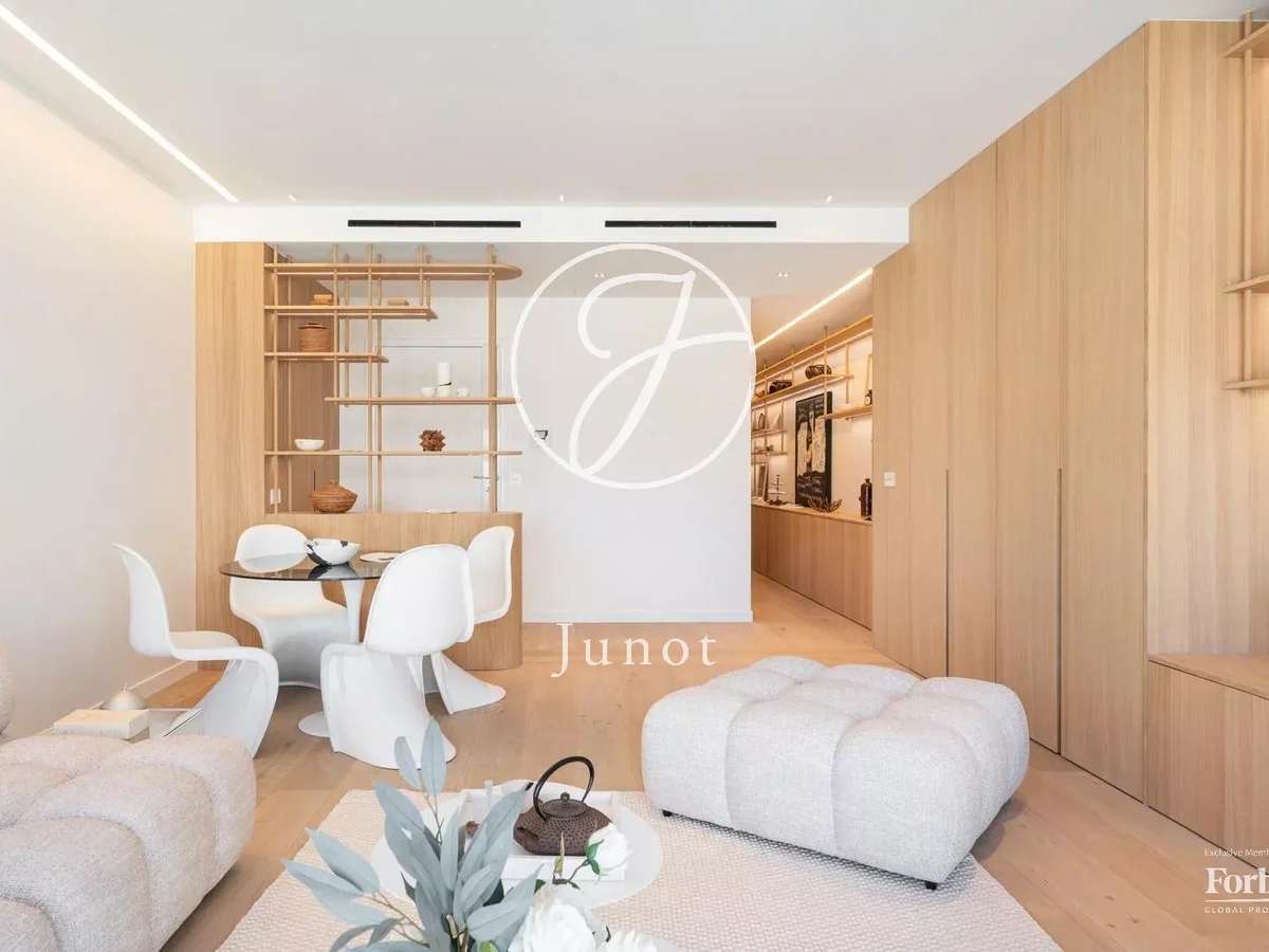 Apartment Paris 8e