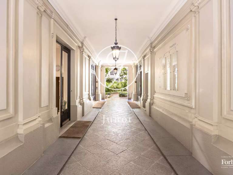 Apartment Paris 8e - 5 bedrooms - 481m²