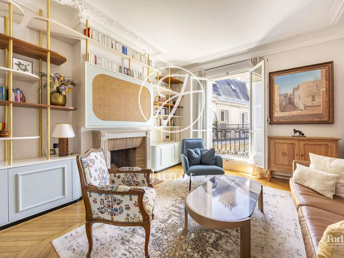 Apartment Paris 8e