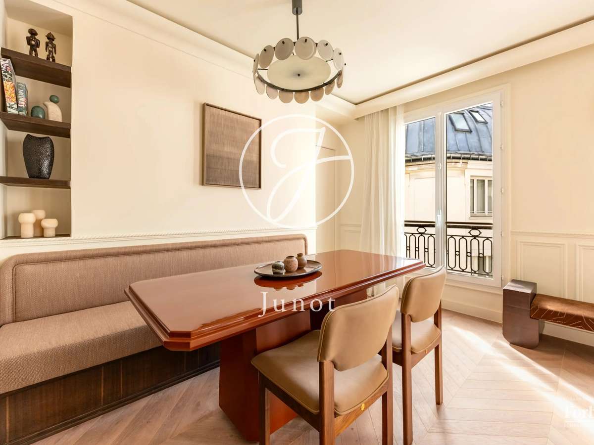 Apartment Paris 16e
