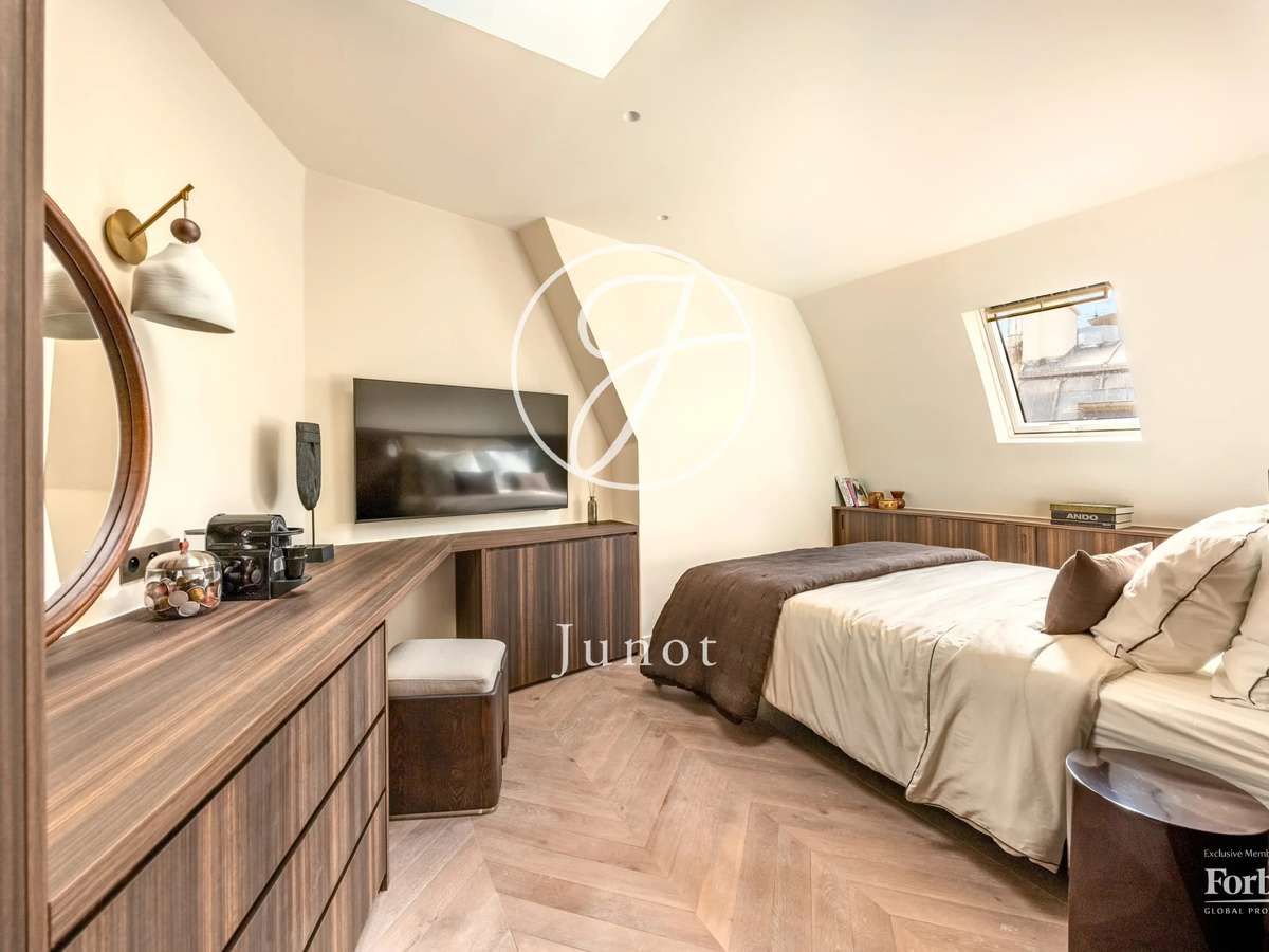 Apartment Paris 16e