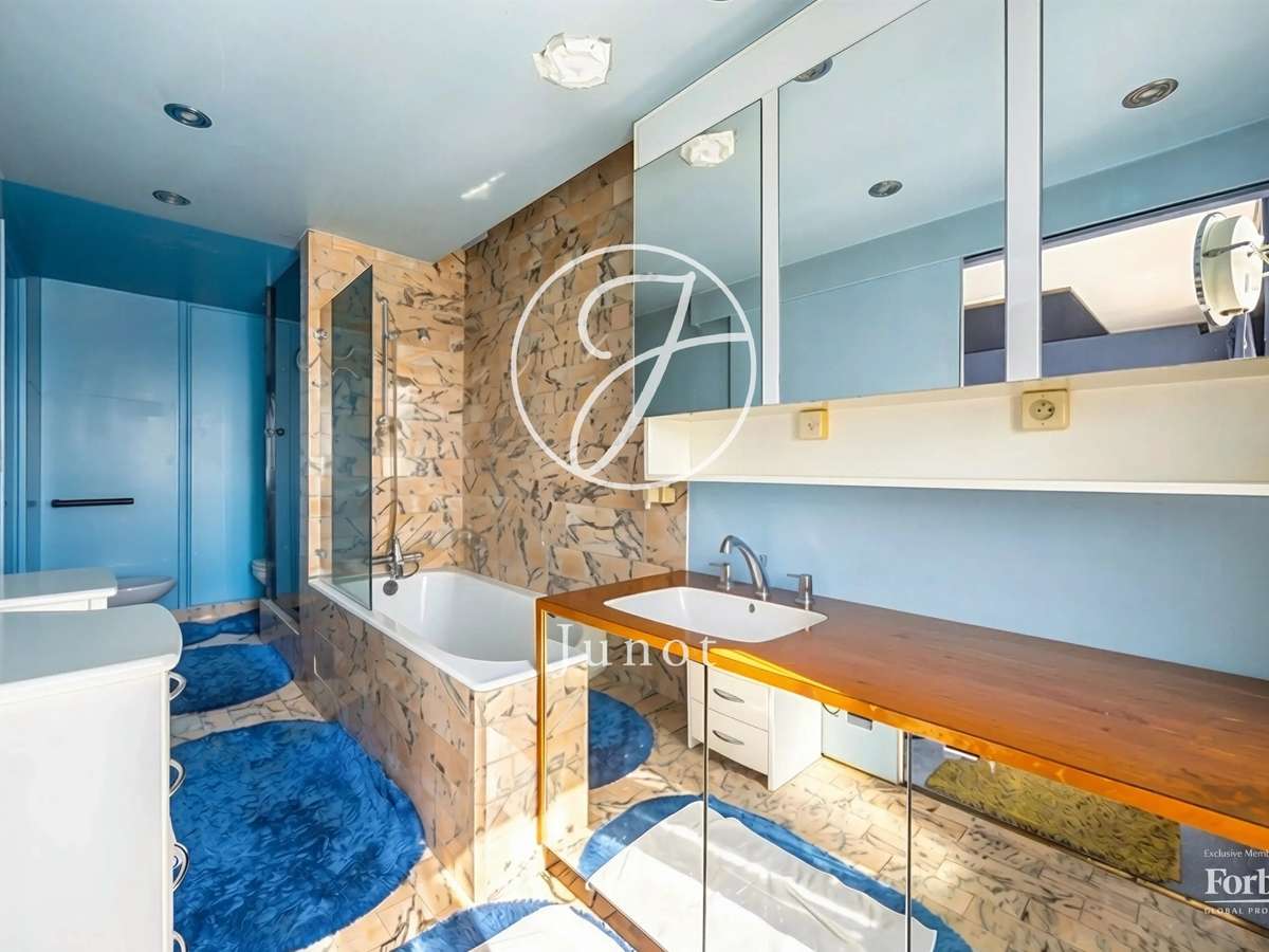 Apartment Paris 15e