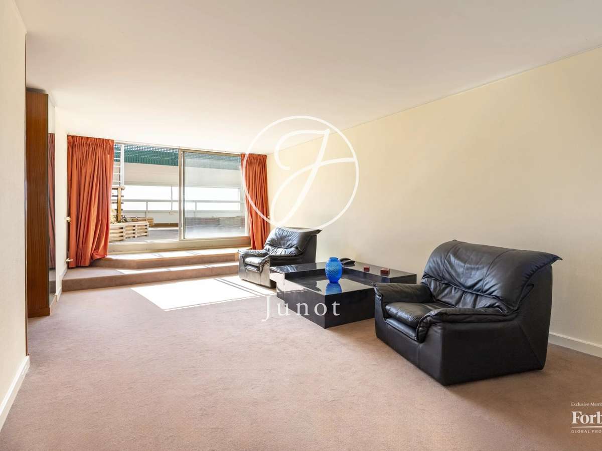 Apartment Paris 15e