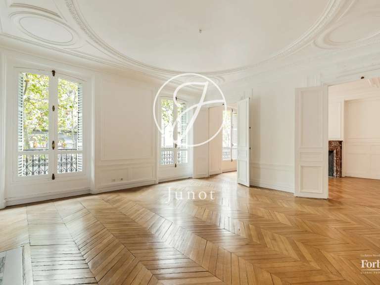 Appartement Paris 6e - 6 chambres - 213m²